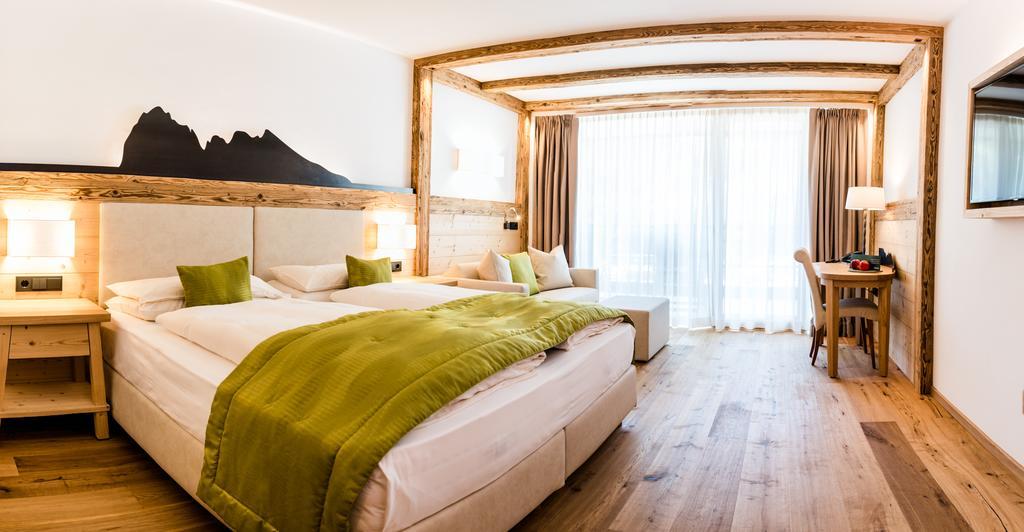 Vitalhotel Dosses Santa Cristina Val Gardena Buitenkant foto